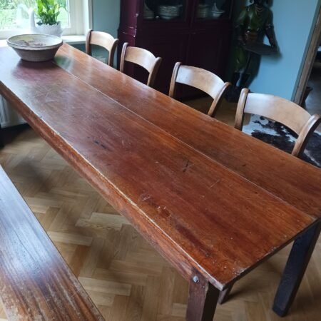 Antieke Eettafel van 250 cm.