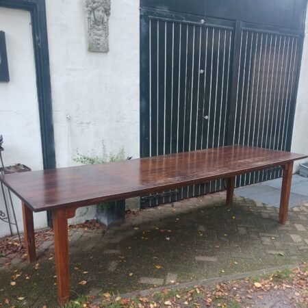 Antieke eettafel 291 cm.